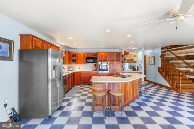1460 PITCOCK LN, Winchester, VA 22602