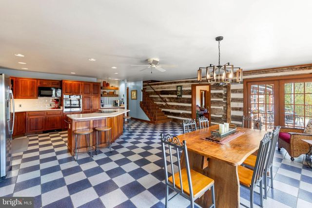 1460 PITCOCK LN, Winchester, VA 22602