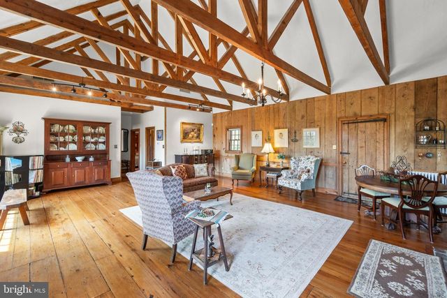 1460 PITCOCK LN, Winchester, VA 22602