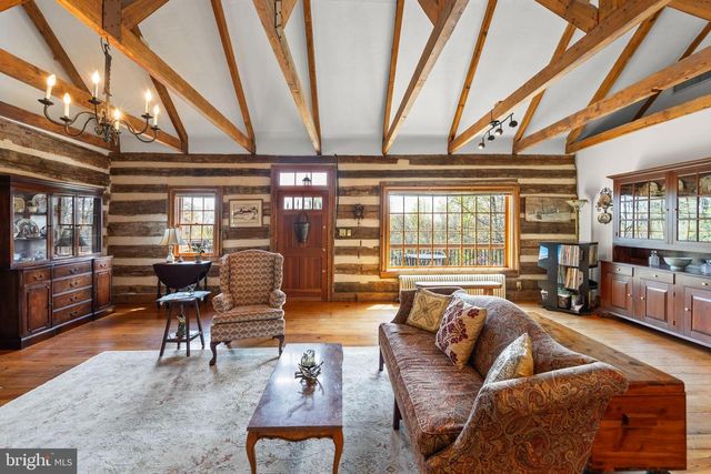 1460 PITCOCK LN, Winchester, VA 22602