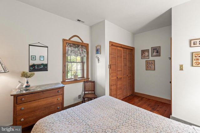 1460 PITCOCK LN, Winchester, VA 22602