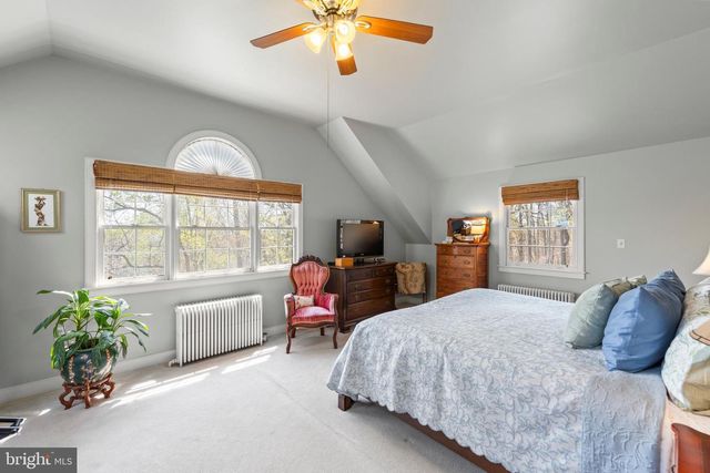 1460 PITCOCK LN, Winchester, VA 22602