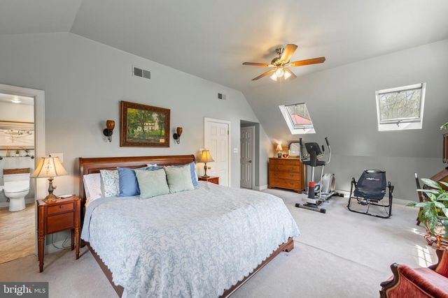 1460 PITCOCK LN, Winchester, VA 22602