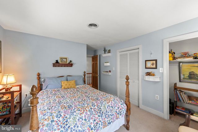 1460 PITCOCK LN, Winchester, VA 22602