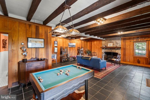 1460 PITCOCK LN, Winchester, VA 22602
