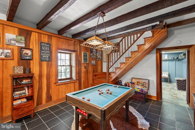 1460 PITCOCK LN, Winchester, VA 22602