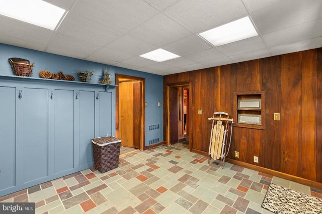 1460 PITCOCK LN, Winchester, VA 22602