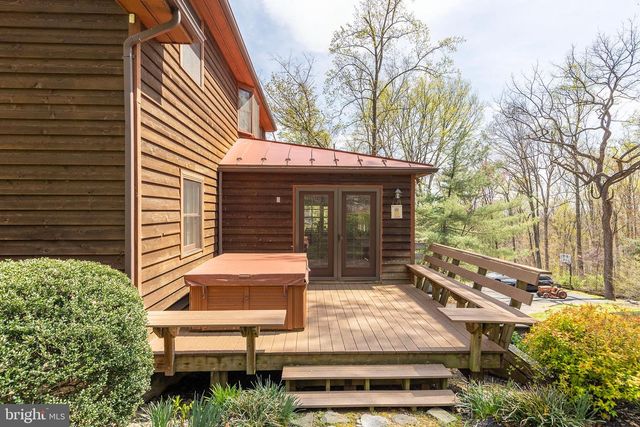 1460 PITCOCK LN, Winchester, VA 22602