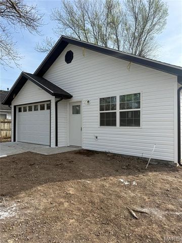 387 Harrison Avenue, Lebanon, MO 65536