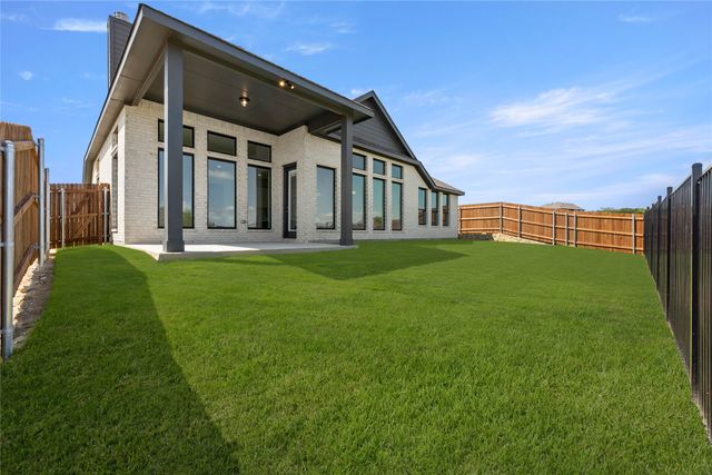 2613 Lee Street, Burleson, TX 76028