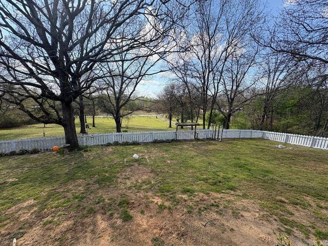 8910 Peters Road, Cabot, AR 72023