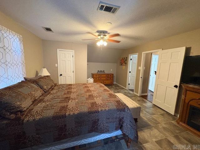 8910 Peters Road, Cabot, AR 72023