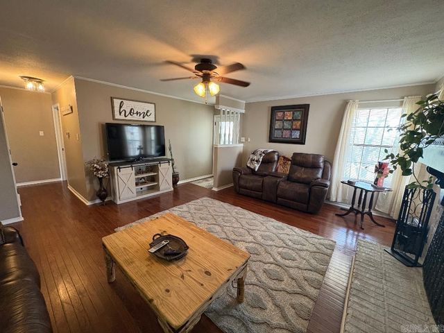 8910 Peters Road, Cabot, AR 72023