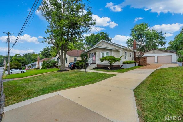631 Clover Lane, Crestwood, MO 63126