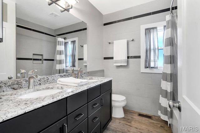 631 Clover Lane, Crestwood, MO 63126