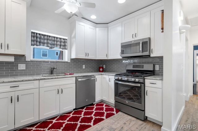 631 Clover Lane, Crestwood, MO 63126