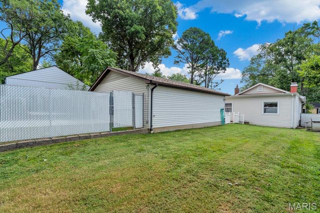 631 Clover Lane, Crestwood, MO 63126