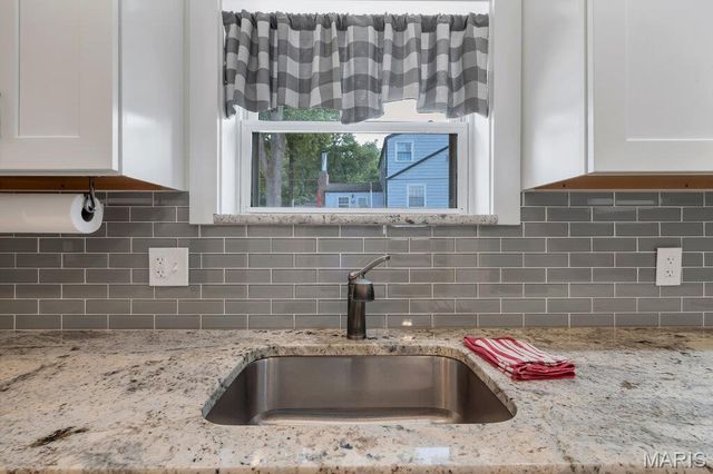 631 Clover Lane, Crestwood, MO 63126