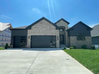 734 Azalea Lane, Versailles, KY 40383
