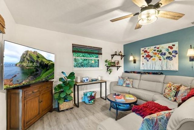 14544 SW 76th St, Miami, FL 33183