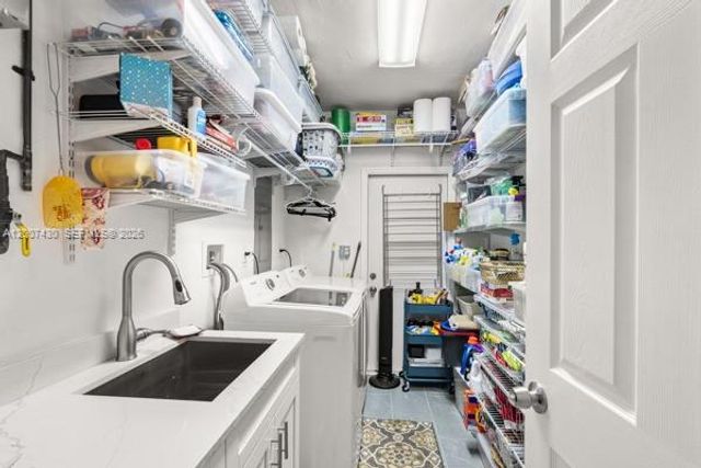 14544 SW 76th St, Miami, FL 33183