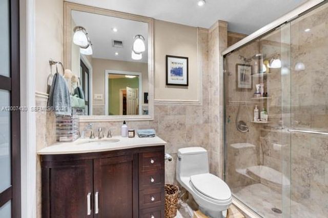 14544 SW 76th St, Miami, FL 33183