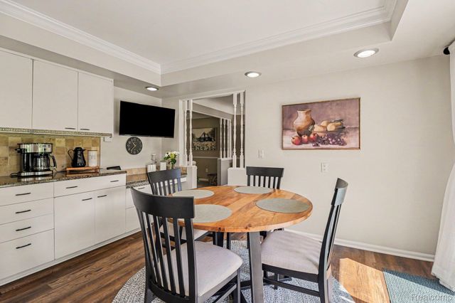 9100 Pine Knob Road, Independence Charter Township, MI 48348