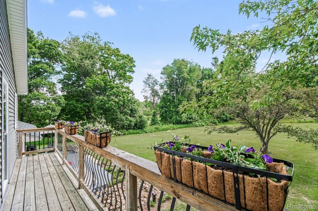 9100 Pine Knob Road, Independence Charter Township, MI 48348