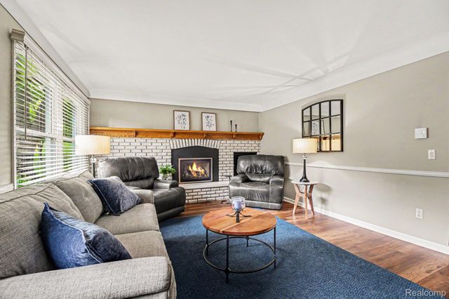 9100 Pine Knob Road, Independence Charter Township, MI 48348
