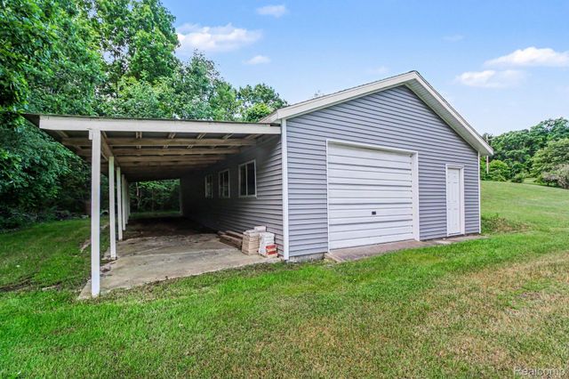 9100 Pine Knob Road, Independence Charter Township, MI 48348