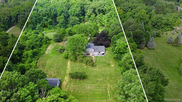 9100 Pine Knob Road, Independence Charter Township, MI 48348
