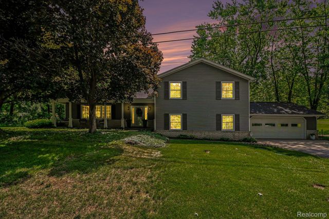 9100 Pine Knob Road, Independence Charter Township, MI 48348
