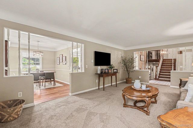 9100 Pine Knob Road, Independence Charter Township, MI 48348