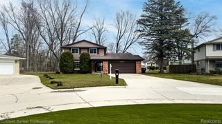 20240 Wildhern Street, Southfield, MI 48076