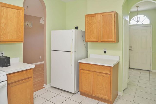 10224 GRANT CREEK DRIVE, Tampa, FL 33647