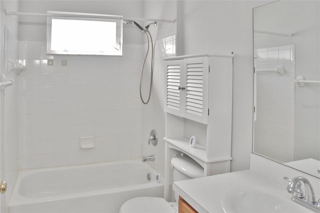 10224 GRANT CREEK DRIVE, Tampa, FL 33647