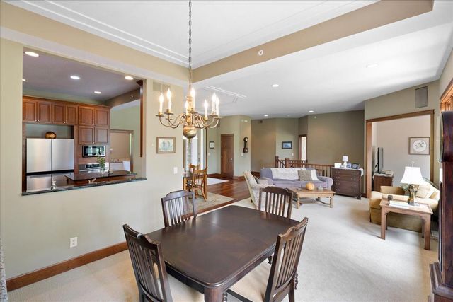 4294 Windwood Way, Minnetonka, MN 55345