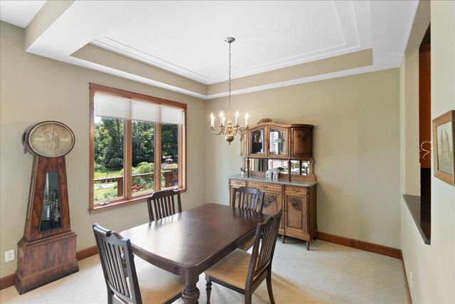 4294 Windwood Way, Minnetonka, MN 55345