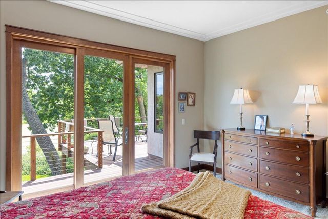4294 Windwood Way, Minnetonka, MN 55345