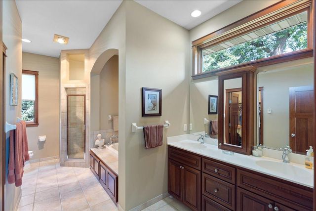 4294 Windwood Way, Minnetonka, MN 55345