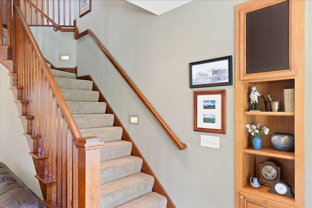 4294 Windwood Way, Minnetonka, MN 55345