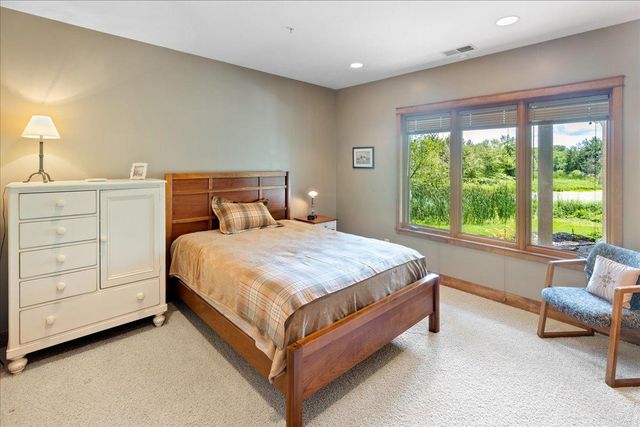 4294 Windwood Way, Minnetonka, MN 55345