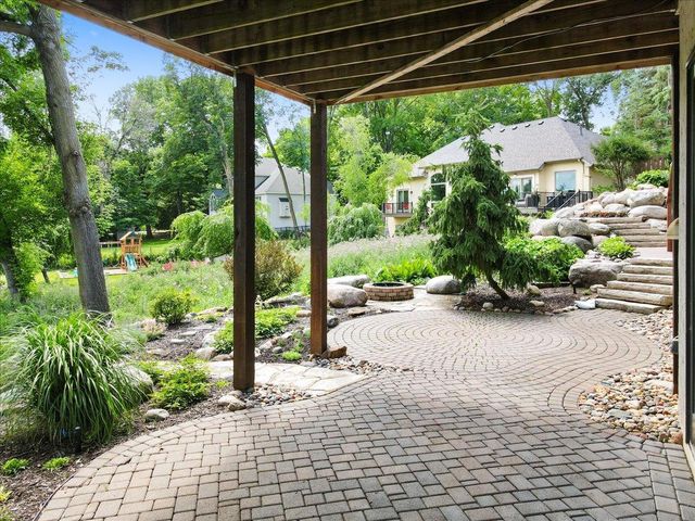 4294 Windwood Way, Minnetonka, MN 55345