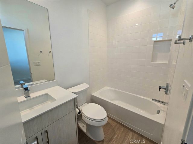 18 E Sunset, Long Beach, CA 90805