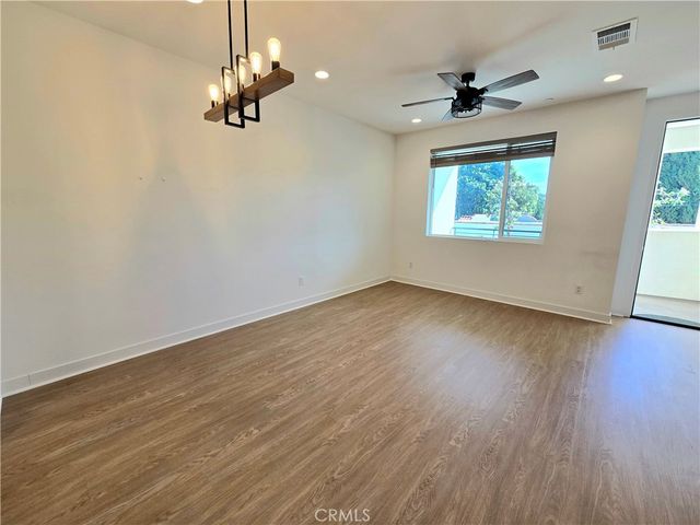 18 E Sunset, Long Beach, CA 90805