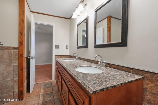 335 Buena Vista Dr Drive, Sevierville, TN 37876