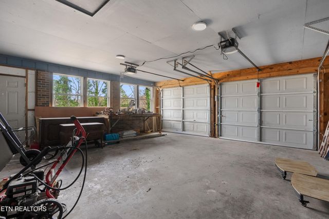 335 Buena Vista Dr Drive, Sevierville, TN 37876