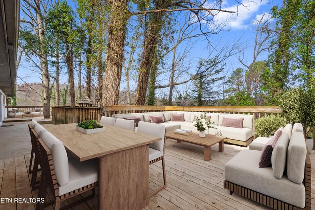 335 Buena Vista Dr Drive, Sevierville, TN 37876