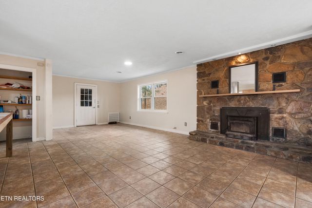 335 Buena Vista Dr Drive, Sevierville, TN 37876