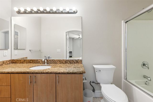 525 11th 1507, San Diego, CA 92101